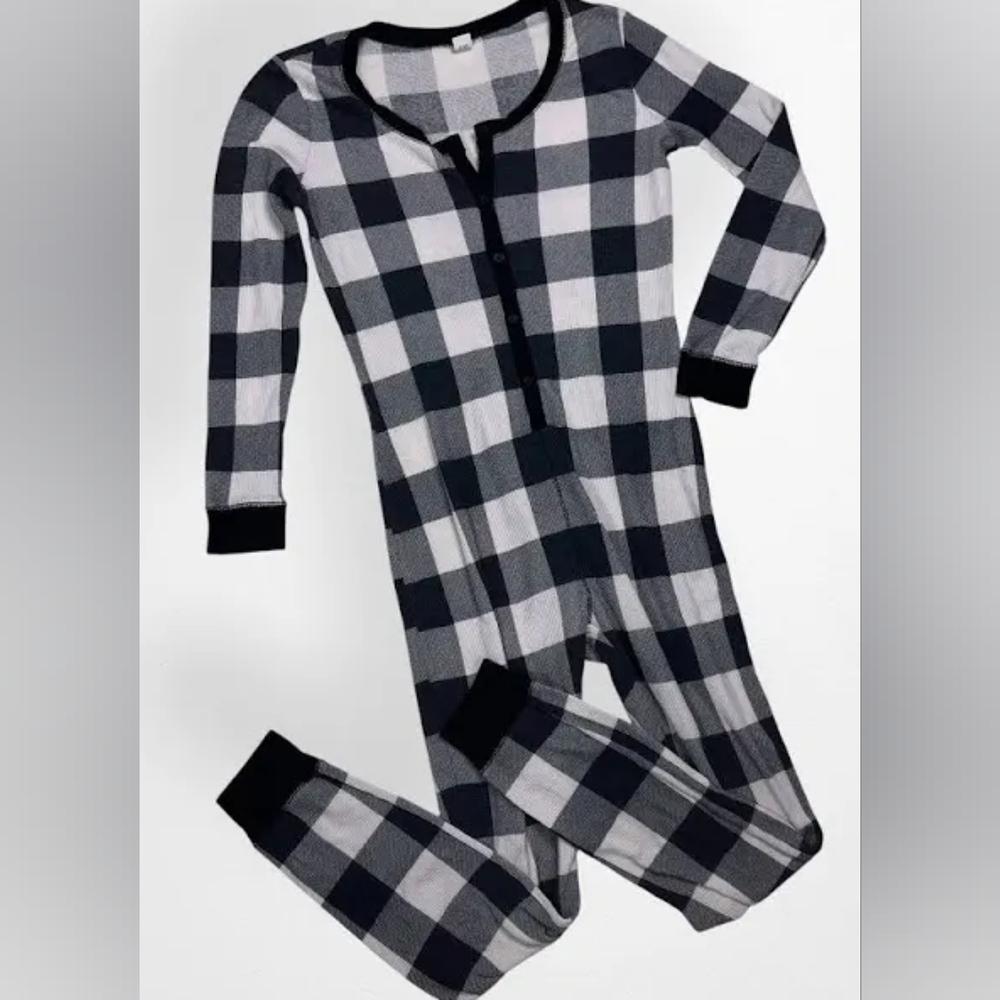 NWT Black & White Plaid Button-Up Onesie Pajama Sz. XXL Tall